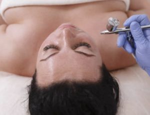 大體化妝師