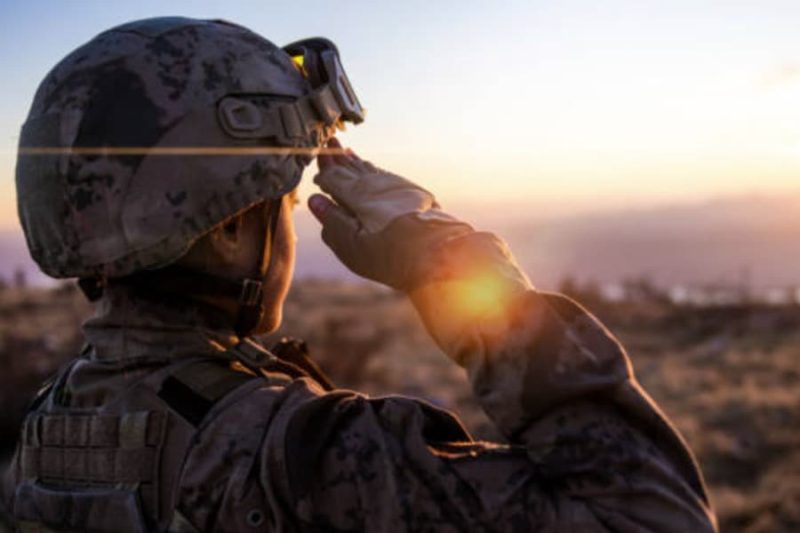 為什麼上士薪水比你想的更優渥？一文揭開軍中真實待遇
  
