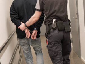 防范被監管人員衝突、逃跑