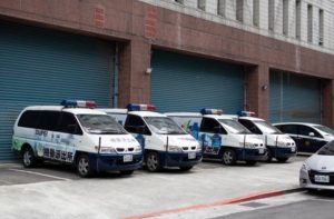 警車