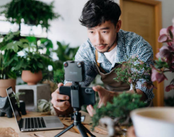 直播主收入怎麼算？新手小白如何透過直播賺錢？附2025最新台灣youtuber訂閱排名
  