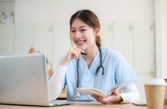 2026 護理系大學排名｜QS 最新排名&115 學年錄取分數&薪水出路
  