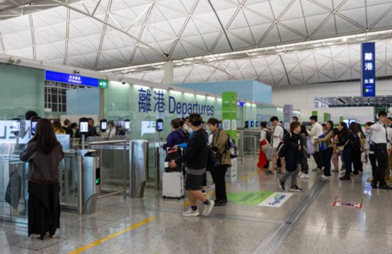 入境事務助理員好唔好做？工作內容、要求、薪酬與報考全攻略
  