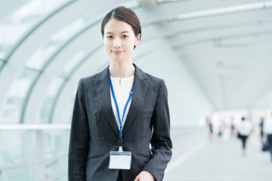 AO人工全解析：入職要求、薪金級距與考試流程一次講清
  