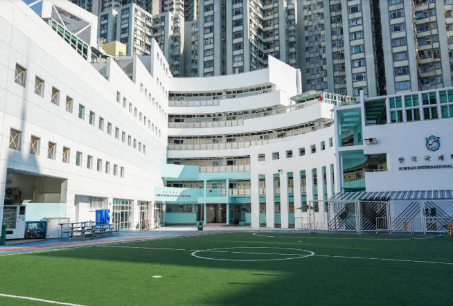 香港國際學校邊間好？8間香港國際學校學費和家長評價，附不用買債券的國際學校名單
  