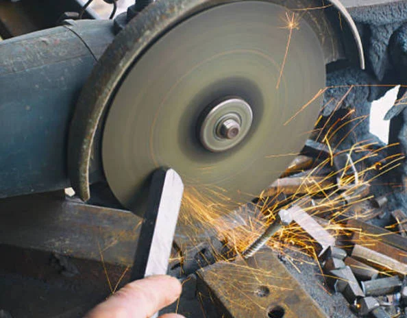 【2026最新】香港磨輪牌照與安全規範｜abrasive wheel 使用資格、課程與有效期
  